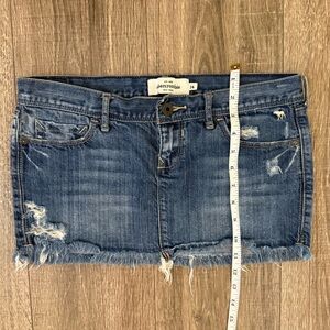 Abercrombie & Fitch Frayed Hem Vintage Denim Mini Skirt - Blue